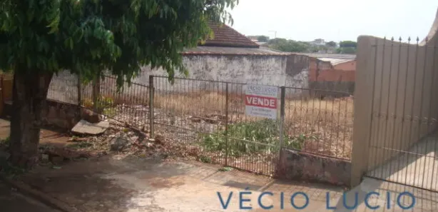 Terreno / Lote / Condomínio à venda, 250m² no Centro, Ibiporã