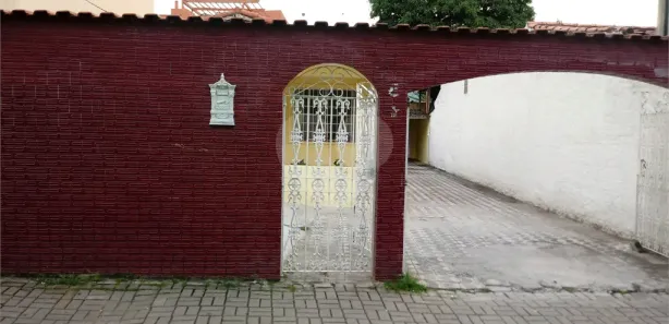 Casa com 3 Quartos para alugar, 209m² no Centro, Mairiporã