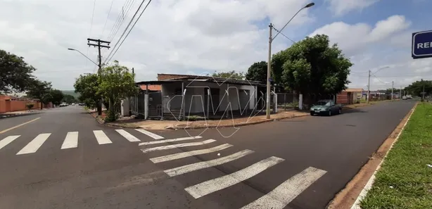 Galpão / Depósito / Armazém à venda, 130m² no Parque das Hortências, Araraquara