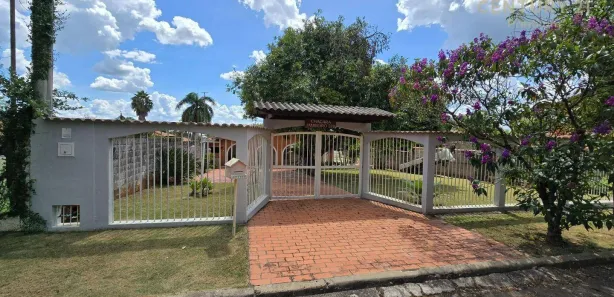 Fazenda / Sítio / Chácara com 3 Quartos à venda, 133m² no Colinas do Piracicaba (Ártemis), Piracicaba