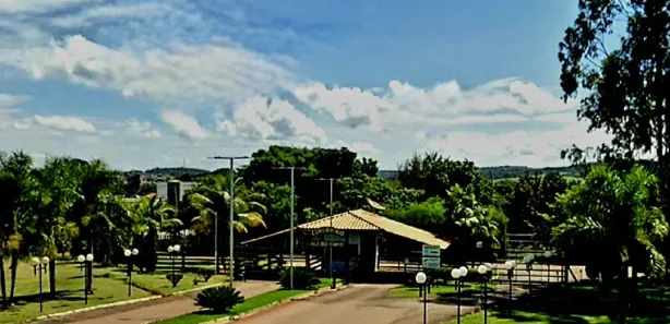 Fazenda / Sítio / Chácara à venda, 1500m² no , Nerópolis