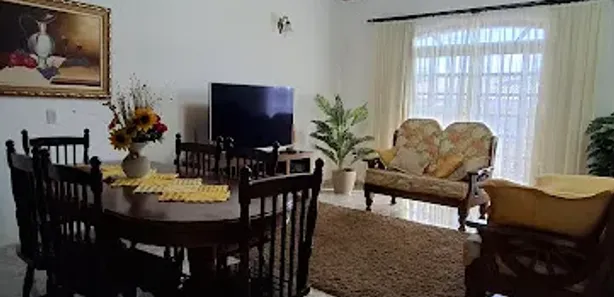 Casa com 4 Quartos para alugar, 325m² no Parque dos Camargos, Barueri