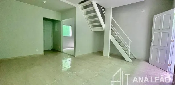 Casa de Condomínio com 2 Quartos à venda, 71m² no Centro, Guapimirim