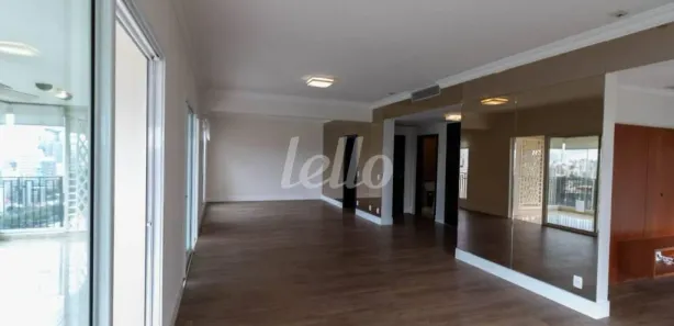 Apartamento com 2 Quartos para alugar, 241m² no Jardim Panorama, São Paulo