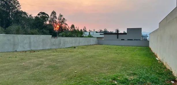 Terreno / Lote / Condomínio à venda, 640m² no , Araçoiaba da Serra