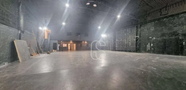 Galpão / Depósito / Armazém para alugar, 760m² no Vila Endres, Guarulhos