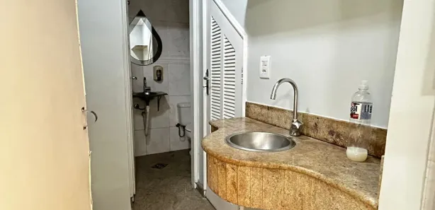 Loja / Salão / Ponto Comercial para venda ou aluguel, 65m² no Centro, Macaé