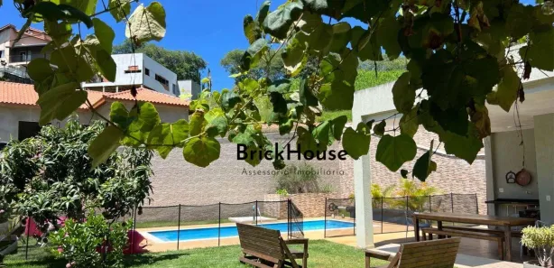 Casa de Condomínio com 4 Quartos à venda, 384m² no Estação, São Roque