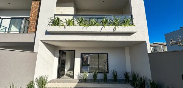 Sobrado com 3 Quartos à venda, 122m² no Itacolomi, Balneário Piçarras