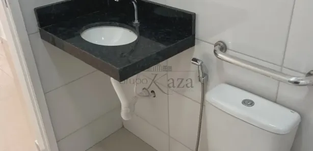 Loja / Salão / Ponto Comercial para alugar, 110m² no Loteamento Villa Branca, Jacareí