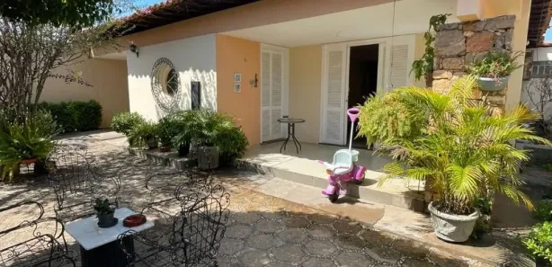 Casa com 4 Quartos à venda, 170m² no Jóquei, Teresina