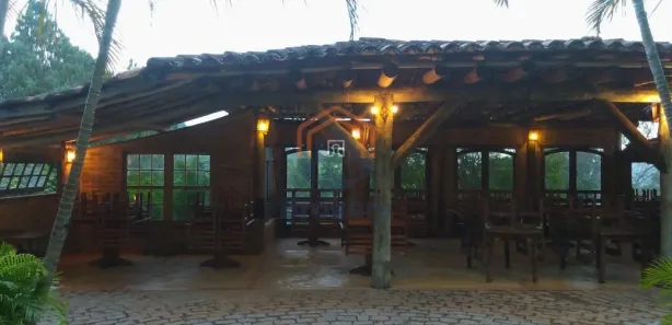 Casa Comercial para venda ou aluguel, 400m² no Bosque, Vinhedo