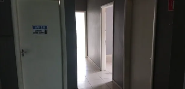 Prédio Inteiro para alugar, 800m² no Jardim São Francisco, Cubatão