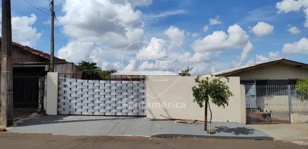 Casa com 3 Quartos para alugar, 120m² no Amaral, Londrina