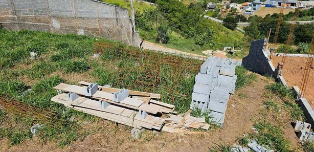 Terreno / Lote / Condomínio à venda, 489m² no Centro, Igaratá