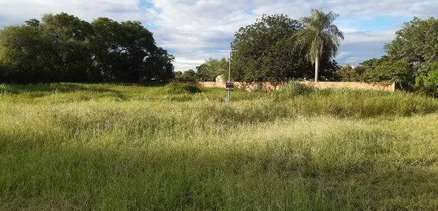 Terreno / Lote / Condomínio à venda, 1500m² no Centro, Porto Murtinho