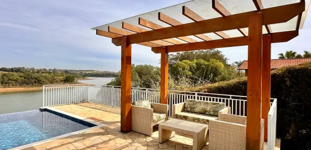 Fazenda / Sítio / Chácara com 3 Quartos para alugar, 200m² no , Ibiúna