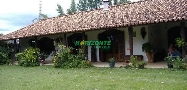 Fazenda / Sítio / Chácara com 11 Quartos à venda, 600m² no Chácara Marambaia, Caçapava
