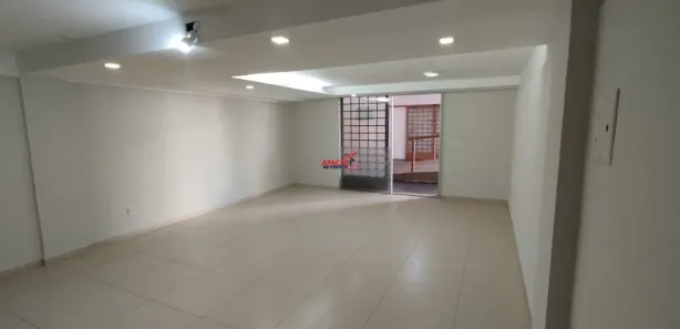 Loja / Salão / Ponto Comercial à venda, 41m² no Centro, Viçosa