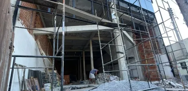 Loja / Salão / Ponto Comercial à venda, 110m² no Costazul, Rio das Ostras
