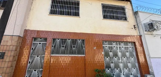 Casa com 4 Quartos para alugar, 106m² no Joaquim Távora, Fortaleza