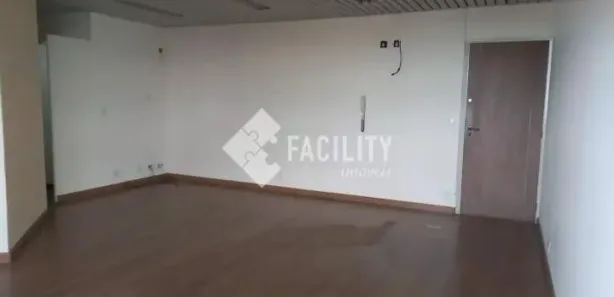 Conjunto Comercial / Sala com 1 Quarto para venda ou aluguel, 68m² no Centro, Campinas