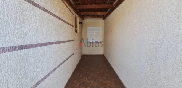 Casa de Condomínio com 3 Quartos para venda ou aluguel, 80m² no Jardim Ipanema, São Carlos