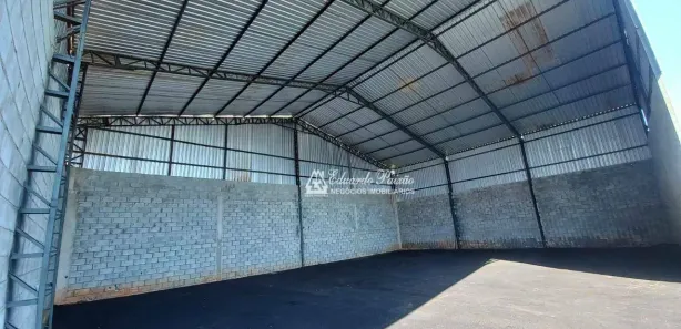 Galpão / Depósito / Armazém para alugar, 300m² no Veraneio Maracanã, Itaquaquecetuba