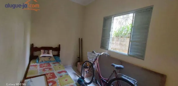 Fazenda / Sítio / Chácara com 3 Quartos para alugar, 110m² no Chácara Itamarati, Caçapava
