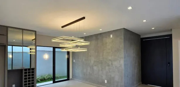 Sobrado com 4 Quartos à venda, 325m² no Universidade, Vitória da Conquista