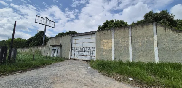 Galpão / Depósito / Armazém para venda ou aluguel, 22000m² no Parque Mondesir, Lorena