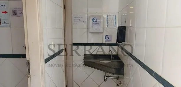 Loja / Salão / Ponto Comercial à venda, 230m² no Nova Vinhedo, Vinhedo