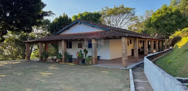 Fazenda / Sítio / Chácara com 3 Quartos à venda, 20000m² no Usina, Atibaia