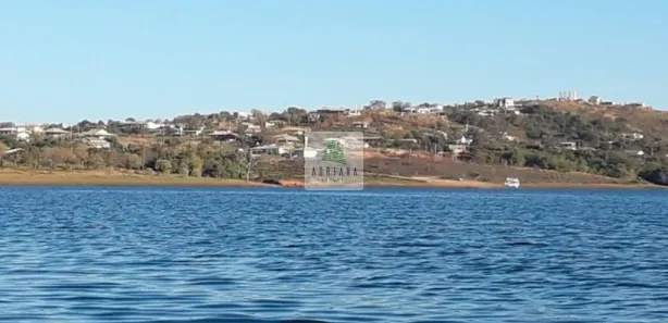 Casa de Condomínio com 5 Quartos para alugar, 840m² no , Alexânia