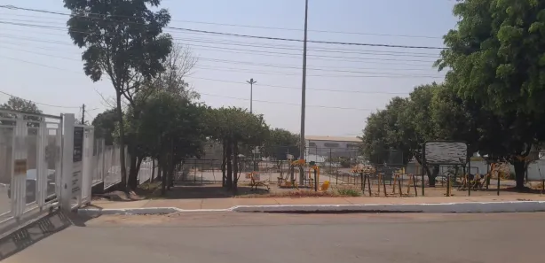 Casa de Condomínio com 5 Quartos à venda, 200m² no Setor Habitacional Arniqueira, Brasília