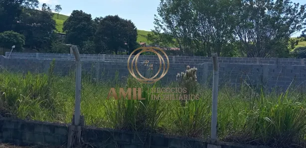 Fazenda / Sítio / Chácara com 3 Quartos à venda, 1400m² no Chácara Marambaia, Caçapava
