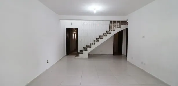 Casa Comercial com 5 Quartos para alugar, 300m² no Centro, Mogi das Cruzes