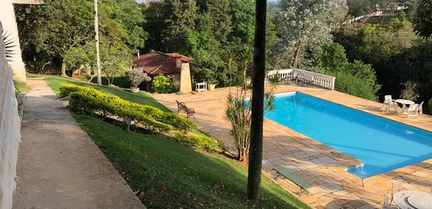 Fazenda / Sítio / Chácara com 7 Quartos à venda, 890m² no , Mairinque