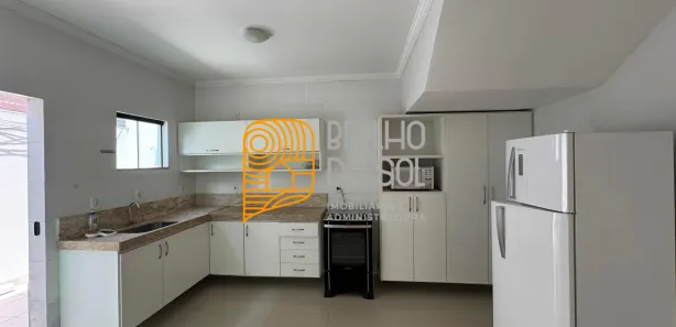 Sobrado com 3 Quartos para venda ou aluguel, 120m² no Porto Seguro, Porto Seguro