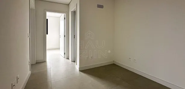Apartamento com 2 Quartos para alugar, 69m² no Centro, Navegantes