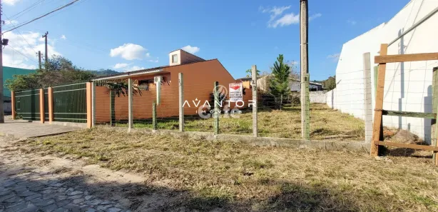 Terreno / Lote / Condomínio à venda, 300m² no Chácara das Flores, Santa Maria