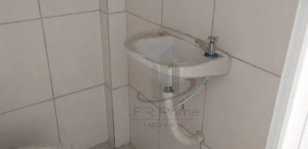 Loja / Salão / Ponto Comercial à venda, 30m² no Aterrado, Volta Redonda