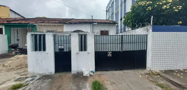 Casa com 3 Quartos para alugar, 150m² no Cordeiro, Recife