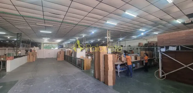 Galpão / Depósito / Armazém à venda, 245m² no São Roque, Aparecida
