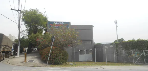 Prédio Inteiro para alugar, 1361m² no Jaguaré, São Paulo