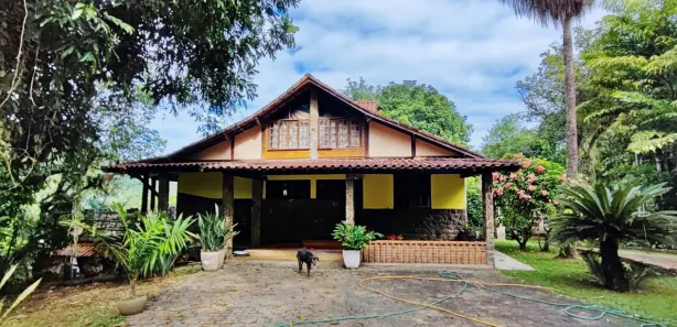 Fazenda / Sítio / Chácara com 5 Quartos à venda, 13800m² no Centro, Cachoeiras de Macacu