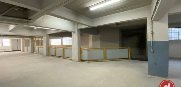 Loja / Salão / Ponto Comercial à venda, 760m² no , Betim