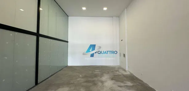 Loja / Salão / Ponto Comercial para alugar, 56m² no Chácara Manella, Cambé