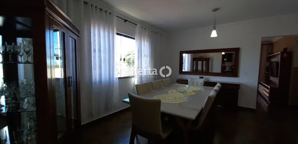 Sobrado com 3 Quartos à venda, 300m² no Centro, Contenda