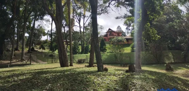 Fazenda / Sítio / Chácara com 4 Quartos à venda, 5500m² no Centro, Mairinque